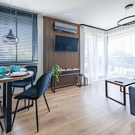 Apartamenty I Pokoje Zlote Piaski Jastrzebia Gora Exterior photo