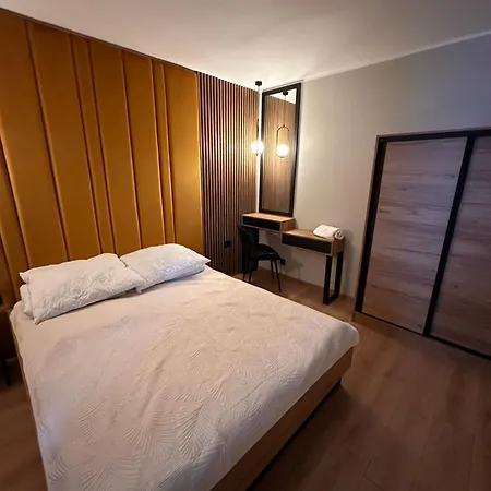 Apartamenty I Pokoje Zlote Piaski Jastrzebia Gora Exterior photo